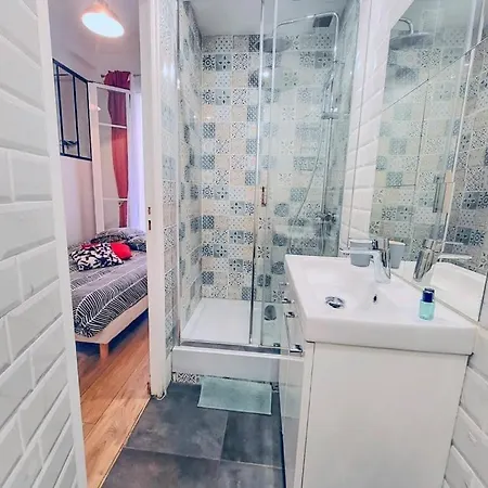 Apartman T1 Centre - Ideal Couple & Amis - Confort - Wifi - Calme - Climatisation - Coin Terrasse Nizza