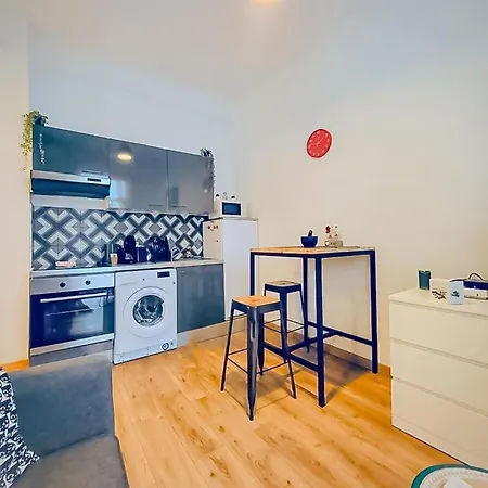 T1 Centre - Ideal Couple & Amis - Confort - Wifi - Calme - Climatisation - Coin Terrasse *