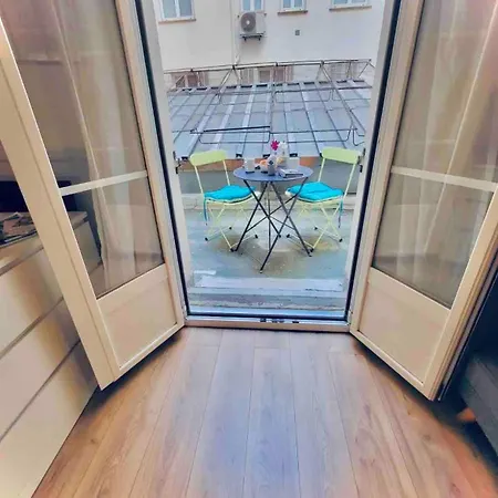 T1 Centre - Ideal Couple & Amis - Confort - Wifi - Calme - Climatisation - Coin Terrasse Apartment