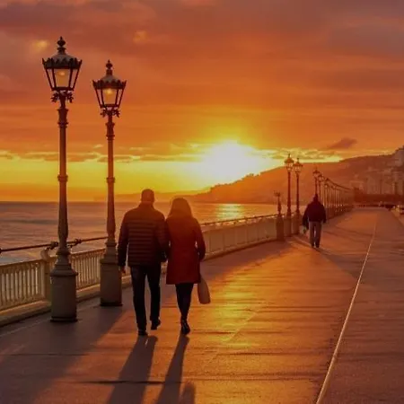 T1 Centre - Ideal Couple & Amis - Confort - Wifi - Calme - Climatisation - Coin Terrasse Nizza